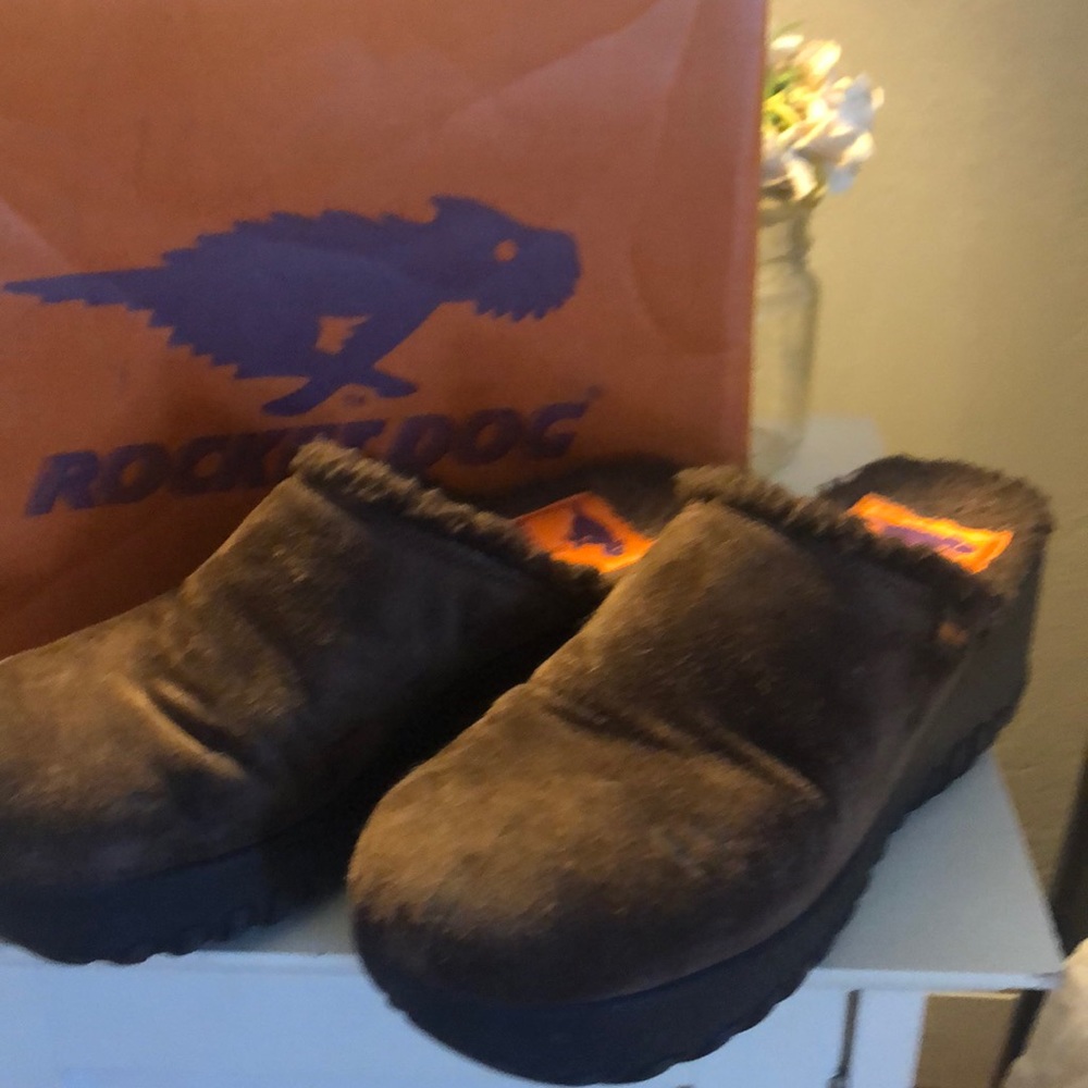 Rocket dog suede clogs